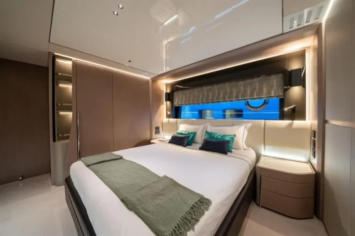 100 yachts gallery 25