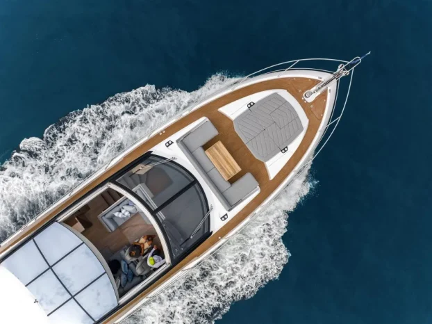 Sunseeker Predator 75