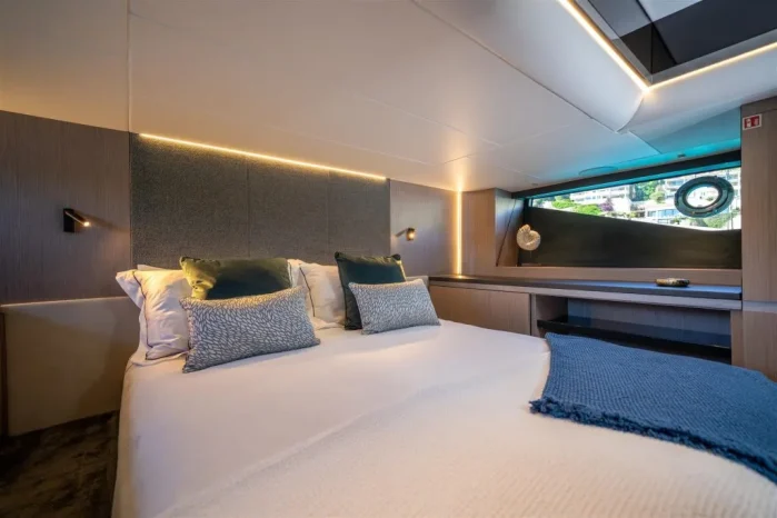 Sunseeker Superhawk 55